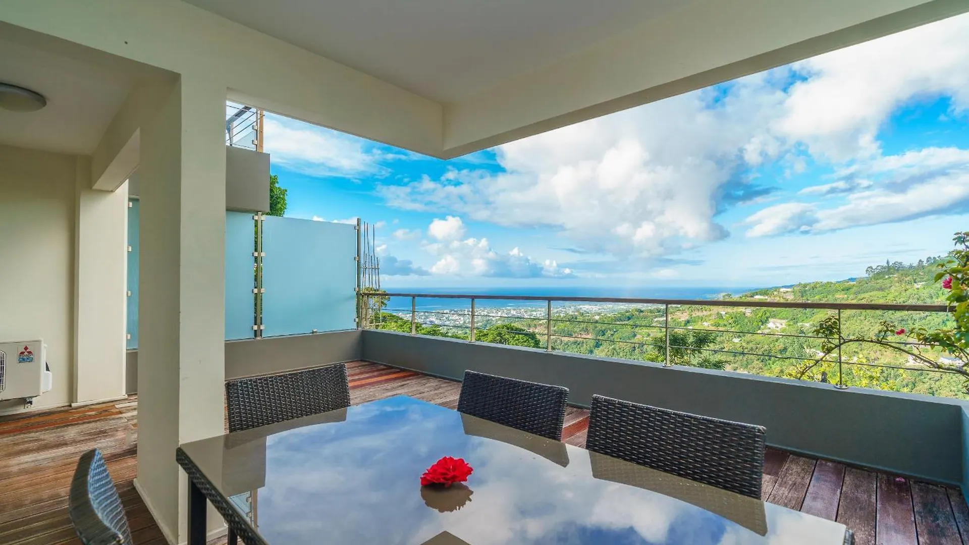 Vaikea Tiare Studio - View & Pool In Faaa 0*,  French Polynesia